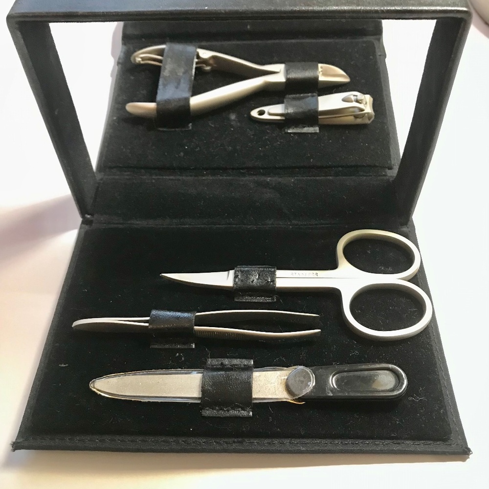 DANIER Leather CANADA Nail care kit Manicure pedicure grooming set Black Rare!